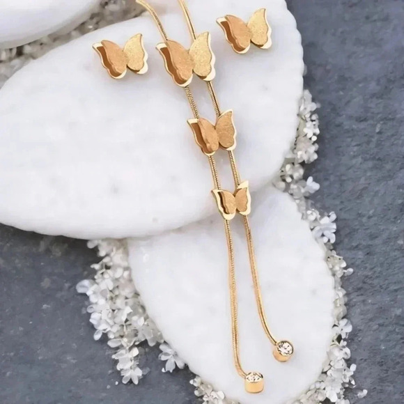 🆕 18K Gold Plated Butterfly Necklace & Earrings Set With Sparkling Zirconia ✨ - Picture 1 of 16
